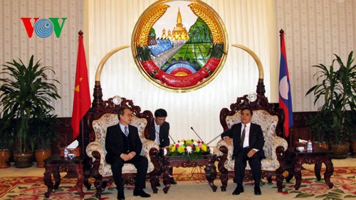 Tăng cường quan hệ hợp tác đặc biệt Việt-Lào - ảnh 1