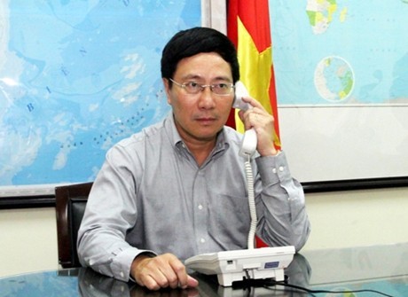 Phó Thủ tướng, Bộ trưởng ngoại giao Phạm Bình Minh điện đàm với Ngoại trưởng các nước - ảnh 1
