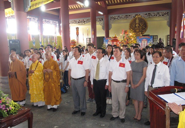 Đoàn thanh niên kiều bào dự Đại lễ cầu siêu tưởng niệm các anh hùng liệt sĩ và đồng bào tại Đà Nẵng - ảnh 1
