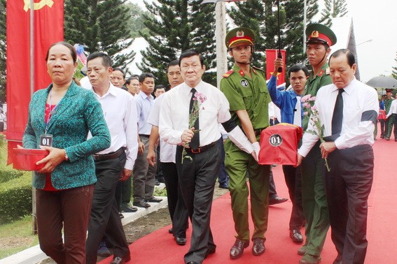  Chủ tịch nước dự lễ truy điệu và an táng liệt sĩ tại thị xã Long Khánh, tỉnh Đồng Nai - ảnh 1