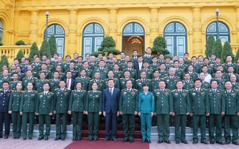 Chủ tịch nước Trương Tấn Sang gặp mặt các điển hình tiên tiến xuất sắc trong toàn quân - ảnh 1