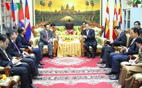 Việt Nam và Campuchia đẩy mạnh hợp tác quản lý nhà nước về tôn giáo  - ảnh 1
