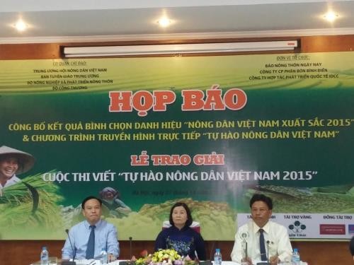 Tôn vinh 63 nông dân Việt Nam xuất sắc năm 2015 - ảnh 1