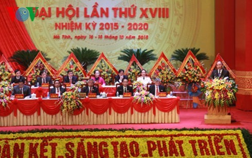 Lãnh đạo Đảng dự và chỉ đạo Đại hội đảng bộ tỉnh Hà Tĩnh - ảnh 1