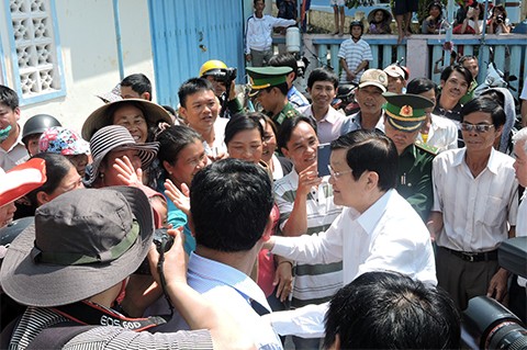 Chủ tịch nước Trương Tấn Sang thăm huyện đảo Lý Sơn, tỉnh Quảng Ngãi - ảnh 1