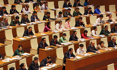 Депутаты одобрили резолюцию о программе надзорной деятельности парламента на 2016 год - ảnh 1