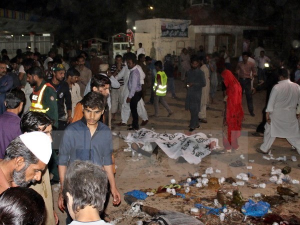 Жертвами теракта в Пакистане стали уже 72 человека - ảnh 1
