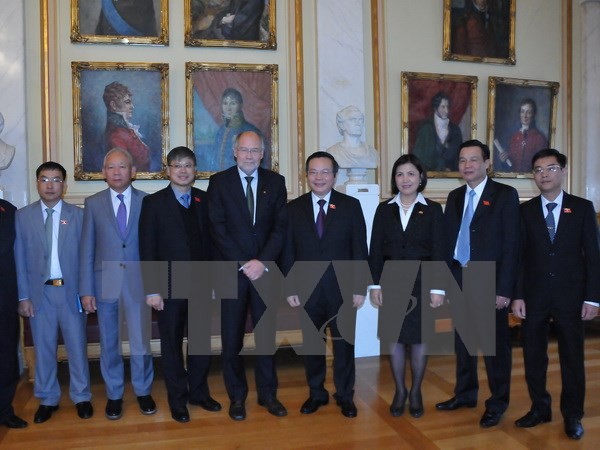 Парламент Норвегии одобряет развитие отношений с Вьетнамом - ảnh 1