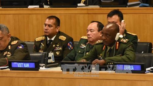 Вьетнам имеет четкую политическую приверженность к участию в миротворческой деятельности ООН  - ảnh 1