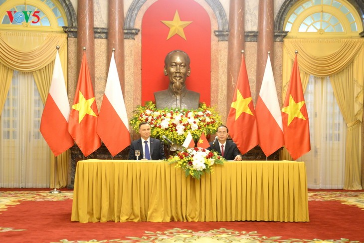 Вьетнам и Польша сделали совместное заявление - ảnh 1
