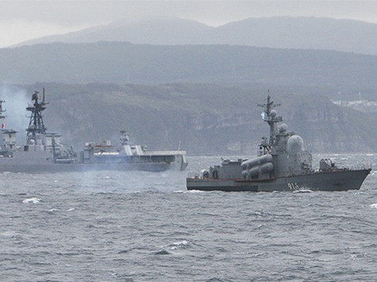 Россия направила в Средиземное море боевых кораблей - ảnh 1