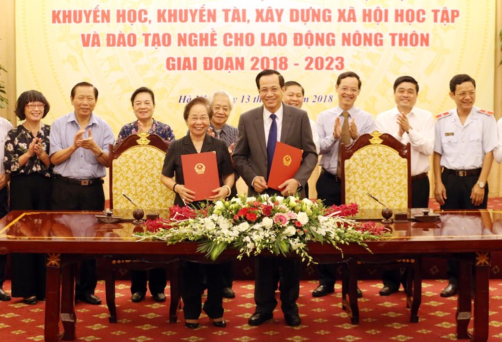  Вьетнам стремится повысить качество профобучения трудящихся в сельских районах  - ảnh 1