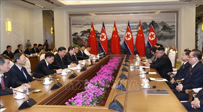 КНДР и Китай договорились укреплять двусторонние отношения для мира в регионе - ảnh 1