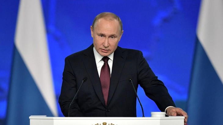 Около 2 тыс. журналистов зарегистрировались на участие в ежегодной пресс-конференции Путина - ảnh 1