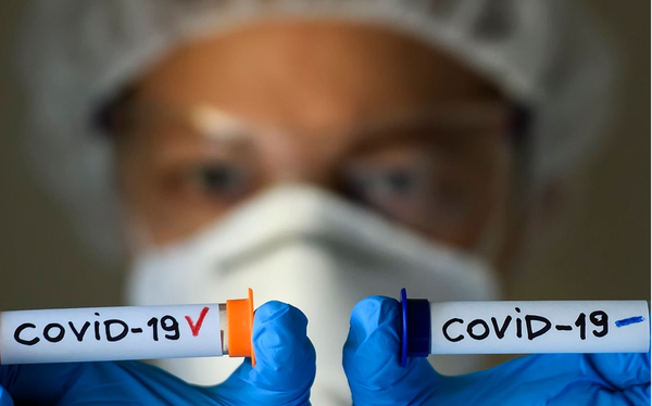 США вышли на первое место в мире по числу зараженных коронавирусом - ảnh 1