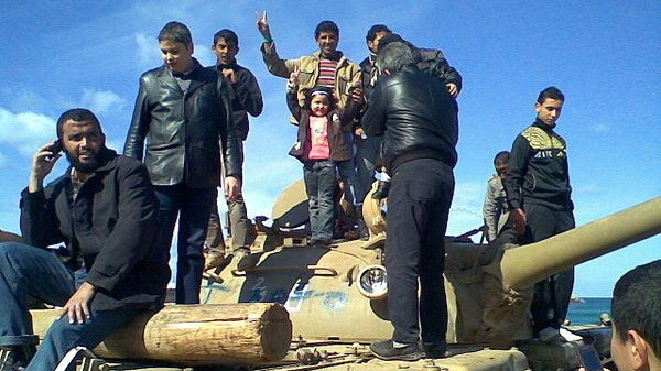 Pihak-pihak yang bertentangan di Libia mencapai satu permufakatan gencatan senjata - ảnh 1
