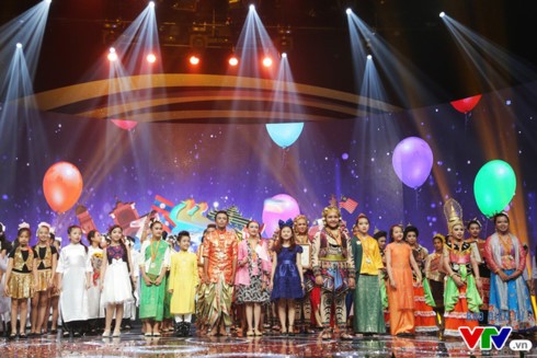 Festival Anak-Anak ASEAN + : mengkonektivitaskan anak-anak Vietnam dengan dunia - ảnh 1