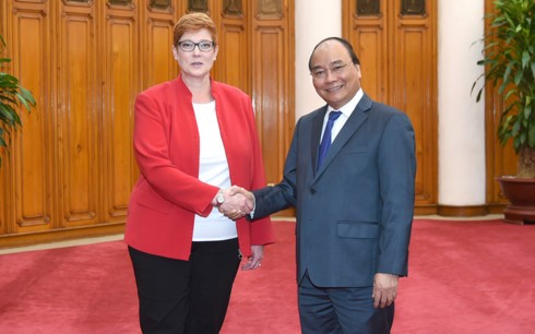  PM Vietnam, Nguyen Xuan Phuc menerima Menhan Australia - ảnh 1