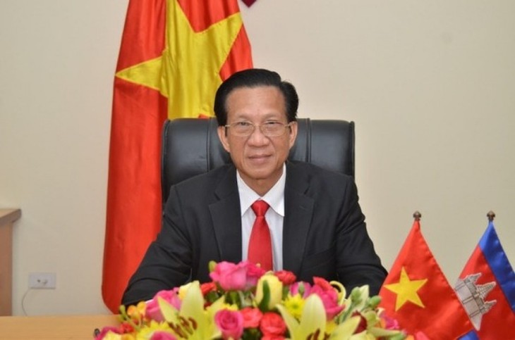 Turut membangun hubungan solidaritas dan persahabatan tradisional antara dua negara Vietnam-Kamboja - ảnh 1