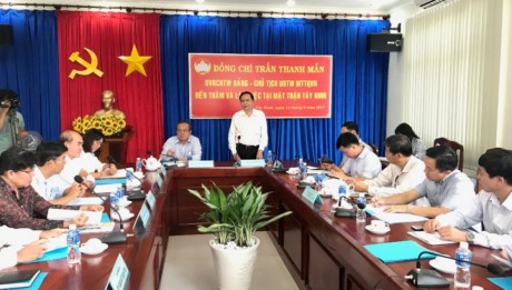 Ketua Pengurus Besar Front Tanah Air Vietnam, Tran Thanh Man melakukan kunjungan kerja di Provinsi Tay Ninh - ảnh 1