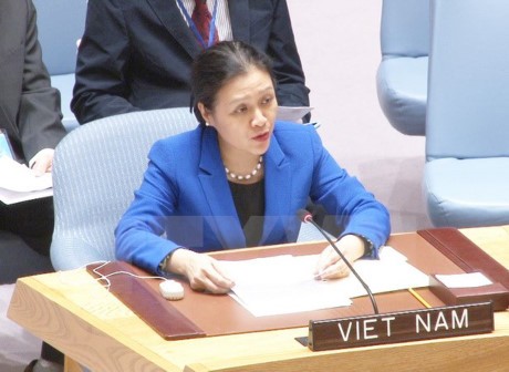 Vietnam berkomitmen bekerjasama dengan komunitas internasional dalam membawa Pernyataan Politik menjadi tindakan untuk menghentikan penyelundupan manusia - ảnh 1