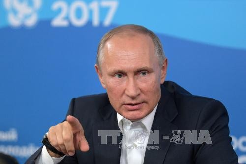Presiden Rusia menyerukan supaya memperkuat perlawanan terhadap ekstrimisme di jaring internet - ảnh 1