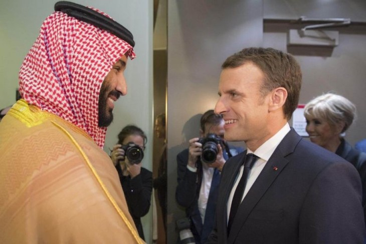 Presiden Perancis tiba di Arab Saudi untuk mengusahakan pemecahan atas masalah-masalah regional - ảnh 1