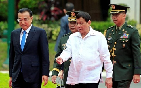 Filipina dan Tiongkok menandatangani puluhan permufakatan kerjasama - ảnh 1