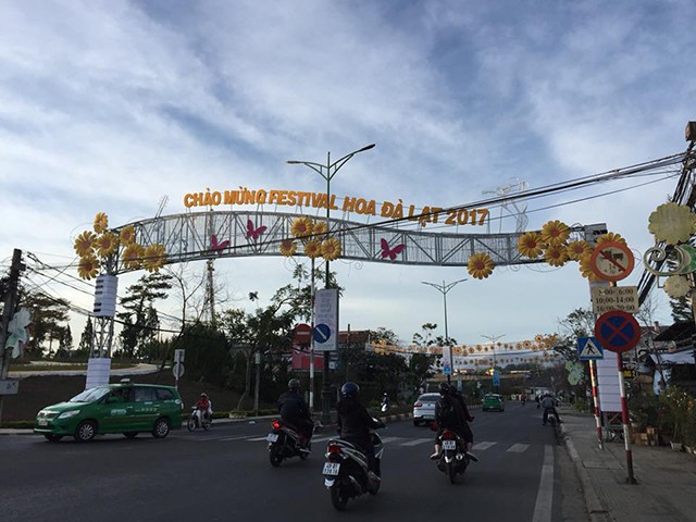 Festival Bunga Da Lat 2017 turut menyosialisasikan brand wisata Da Lat - ảnh 1