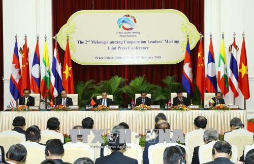 Konferensi ke-2 Mekong-Lancang mengeluarkan Pernyataan Phnom Penh - ảnh 1