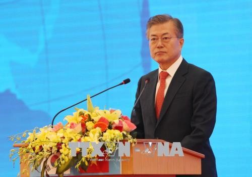 Vietnam merupakan pilar dalam “Kebijakan menuju ke arah Selatan yang baru” dari Presiden Moon Jae-in - ảnh 1