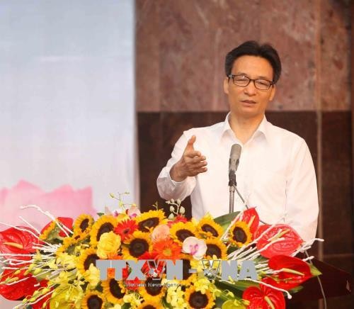 Deputi PM Vietnam, Vu Duc Dam: Supaya ada kehidupan bahagia perlu berfokus melaksanakan dengan baik 3 tugas - ảnh 1