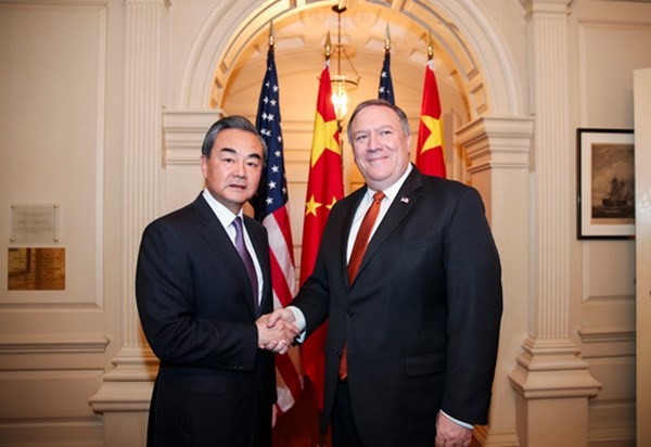 Menlu Tiongkok dan AS sepakat mempertahankan hubungan yang erat - ảnh 1