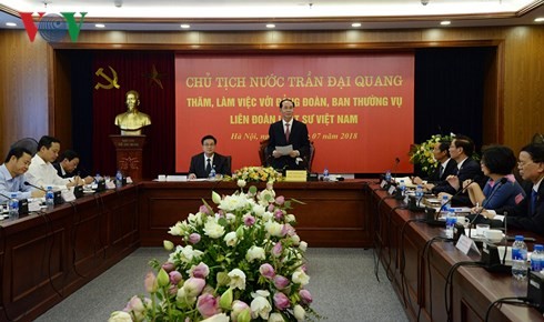 Presiden Vietnam, Tran Dai Quang melakukan temu kerja dengan Federasi Pengacara Vietnam - ảnh 1