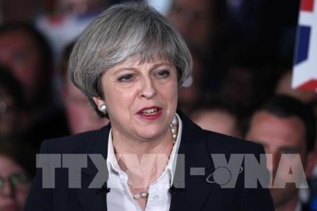 PM Inggris menyatakan mengakhiri satu dekade “memperketat ikat pinggang” - ảnh 1