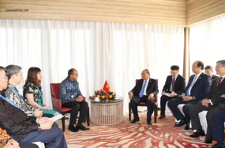 PM Vietnam, Nguyen Xuan Phuc menerima Ketua Kamar Dagang dan Industri Indonesia, Ketua Perusahaan Nikko (Indonesia) serta Presiden Grup Ciputra - ảnh 1