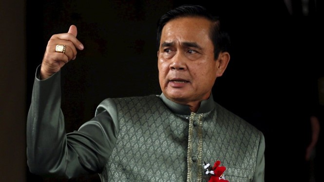 PM Thailand menyatakan menghapuskan larangan terhadap aktivitas politik pada bulan Desember ini - ảnh 1