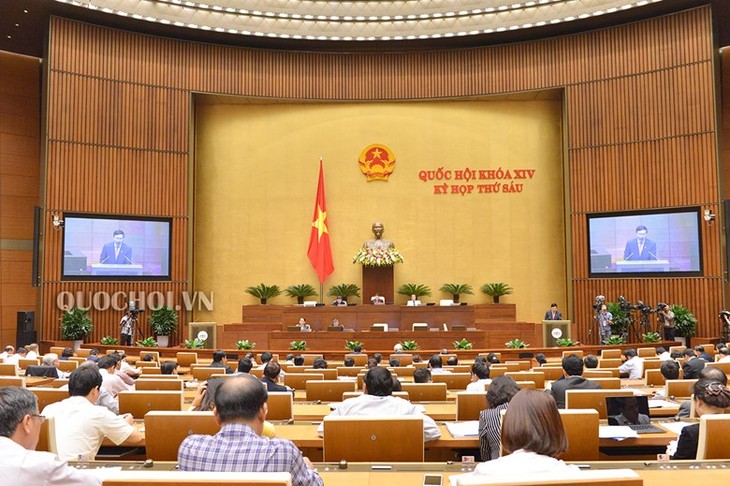 MN Vietnam mengesahkan Resolusi penyesuaian terhadap rencana investasi publik jangka menengah tahap 2016-2020 - ảnh 1