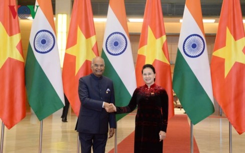 Ketua MN Vietnam, Nguyen Thi Kim Ngan mengadakan pertemuan dengan Presiden India, Ram Nath Kovind - ảnh 1