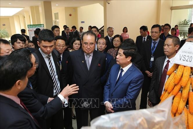 Wakil Ketua Partai Pekerja RDRK mengunjungi Institut Ilmu Pertanian Viet Nam - ảnh 1