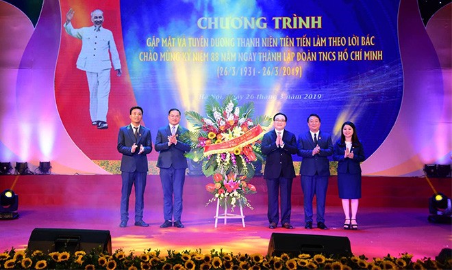 Aktivitas – aktivitas bergelora memperingati ulang tahun ke-88 Hari Berdirinya  Liga Pemuda Komunis Ho Chi Minh - ảnh 1