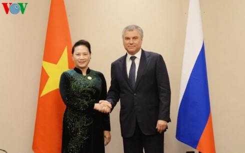 Ketua MN Vietnam, Nguyen Thi Kim Ngan melakukan pertemuan  kepada Ketua Duma Negara Rusia, Vyacheslav Volodin - ảnh 1