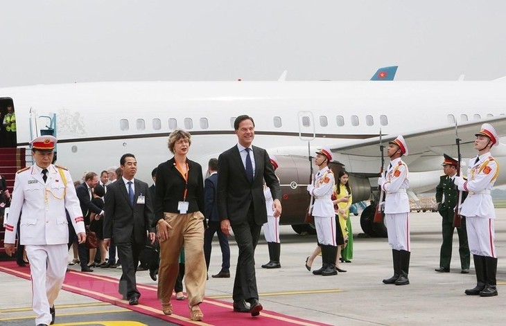 PM Kerajaan Belanda memulai kunjungan resmi di Vietnam - ảnh 1