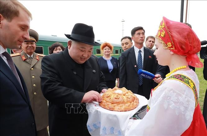 Pemimpin RDRK disambut secara hangat dan bersahabat di Rusia - ảnh 1