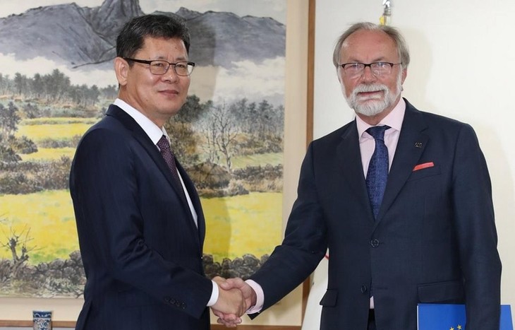 Uni Eropa dan Republik Korea menegaskan arti pentingnya kerjasama dalam masalah RDRK - ảnh 1