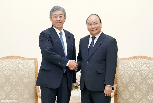 PM Vietnam, Nguyen Xuan Phuc menerima Menhan Jepang - ảnh 1