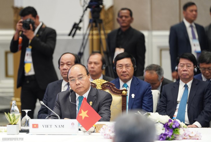KTT ASEAN ke-34 dan selar Vietnam - ảnh 1