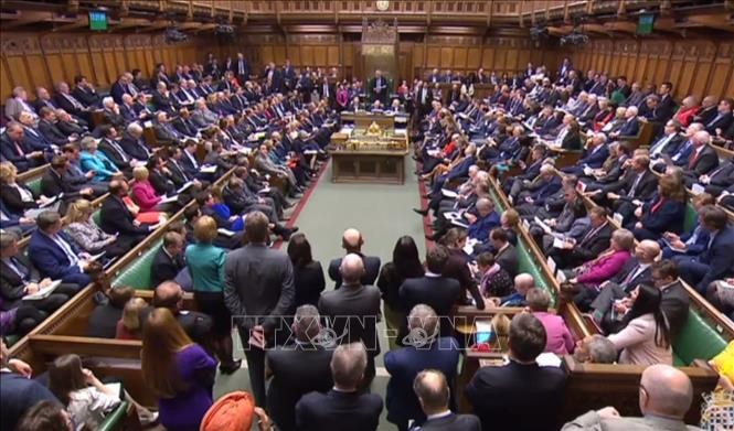 Parlemen Inggris mengesahkan RUU mencegah “Brexit keras” - ảnh 1