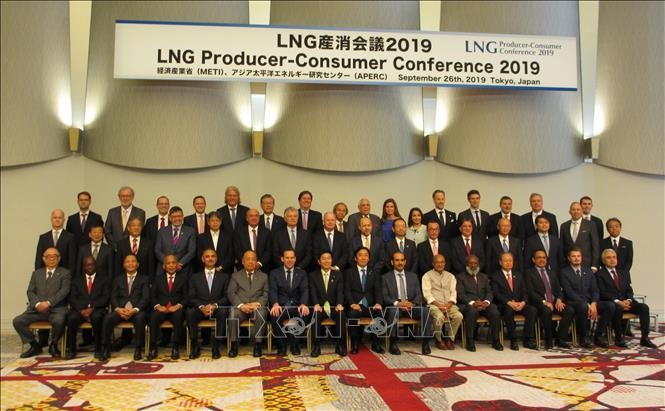 Vietnam menghadiri konferensi internasional tentang produksi dan pengguna LNG di Jepang - ảnh 1
