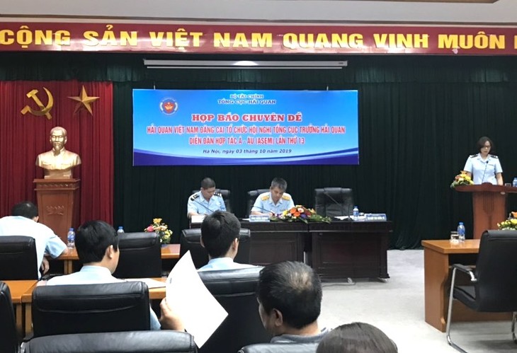 Instansi Bea Cukai Vietnam mengadakan Konferensi Kepala Direktorat Jenderal Bea Cukai Forum Kerjasama Asia-Eropa kali ke-13 - ảnh 1